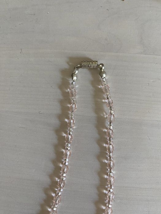 Colar com contas de vidro e Cruz em prata