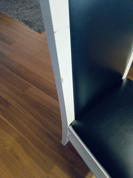 Mesa de jantar vidro temperado e cadeiras