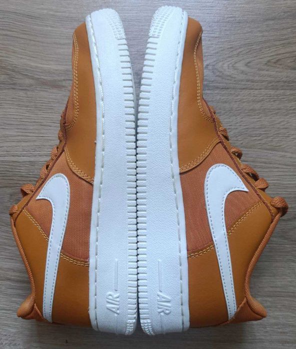 Жіночі кросівки Nike Air Force 1