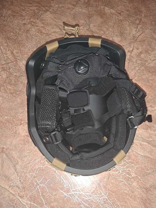 Шолом військовий у відмінному стані