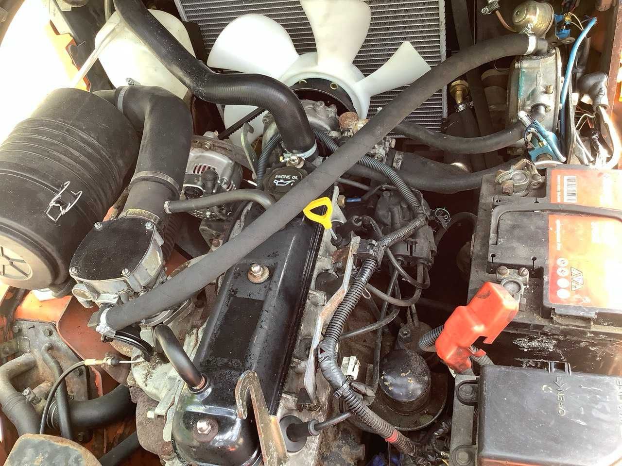 Gazowy wózek widłowy Toyota 7FG18, triplex, po serwisie.