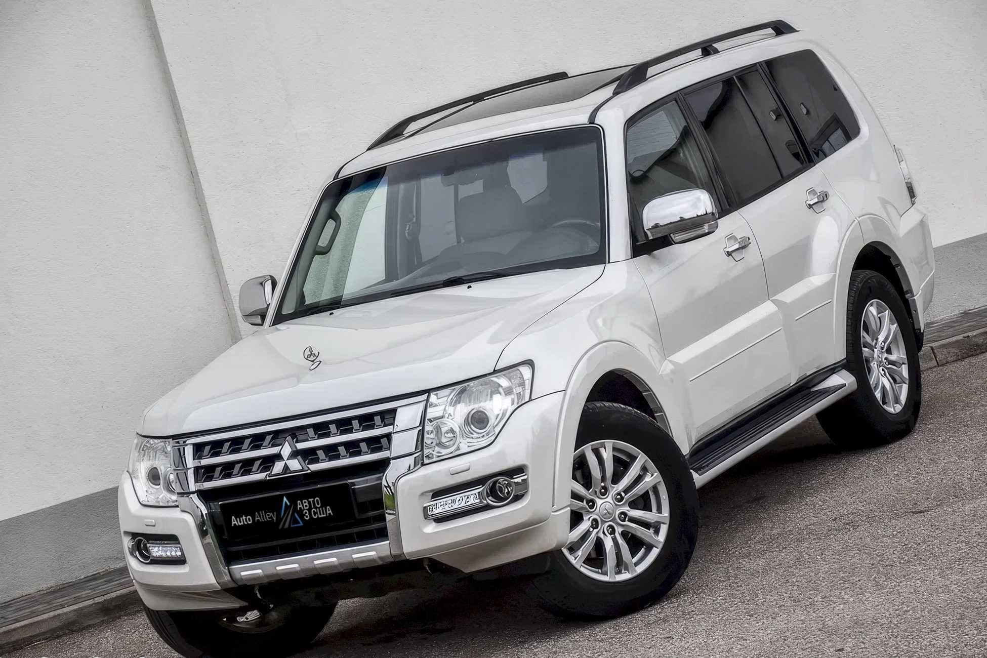 2017 Mitsubishi Pajero