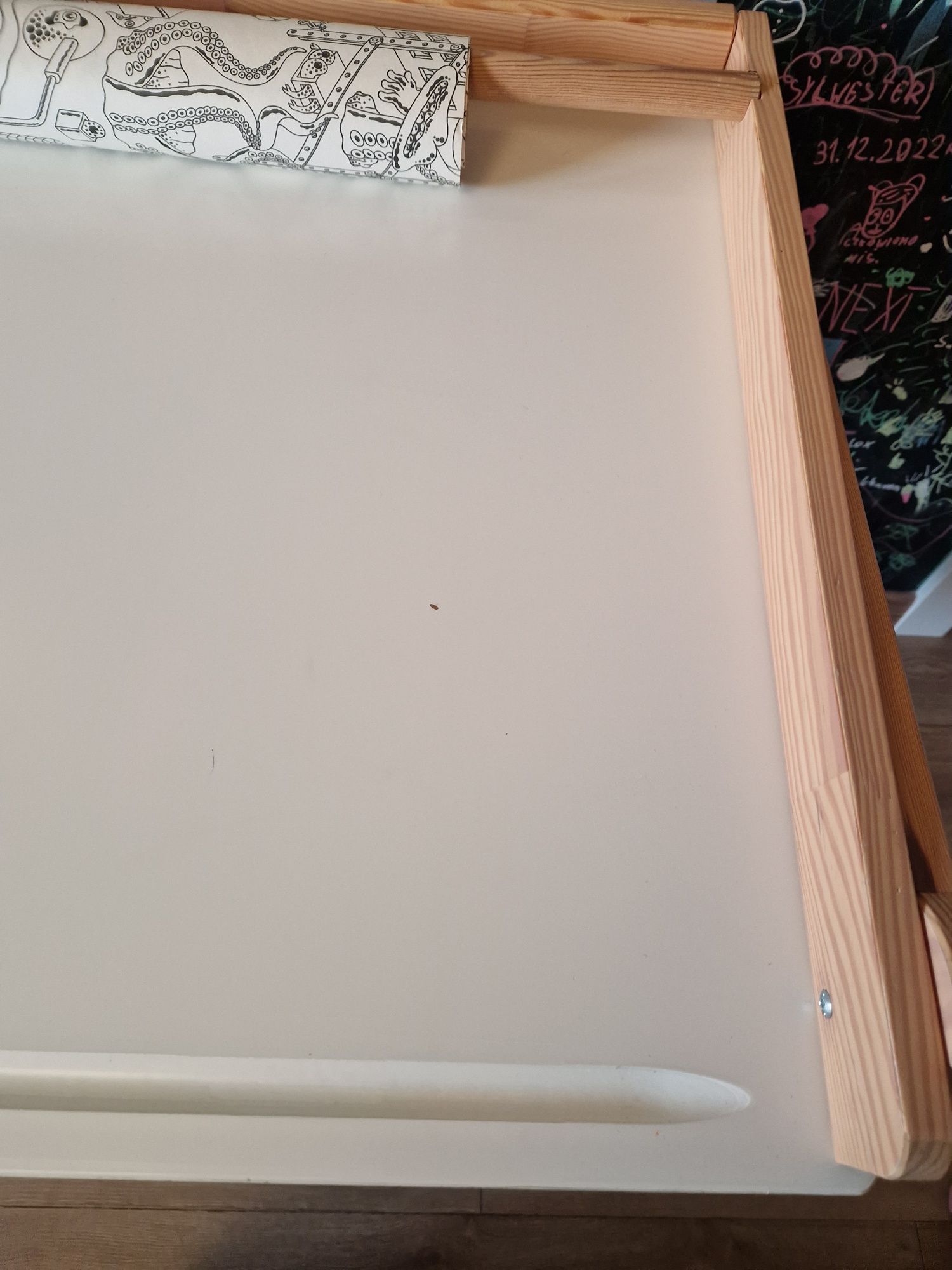 Biurko Ikea Flisat, rosnące razem z dzieckiem