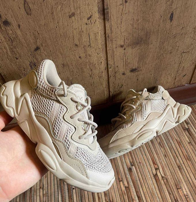 Кроссовки Adidas Ozweego 31,5 размер 19.5 см