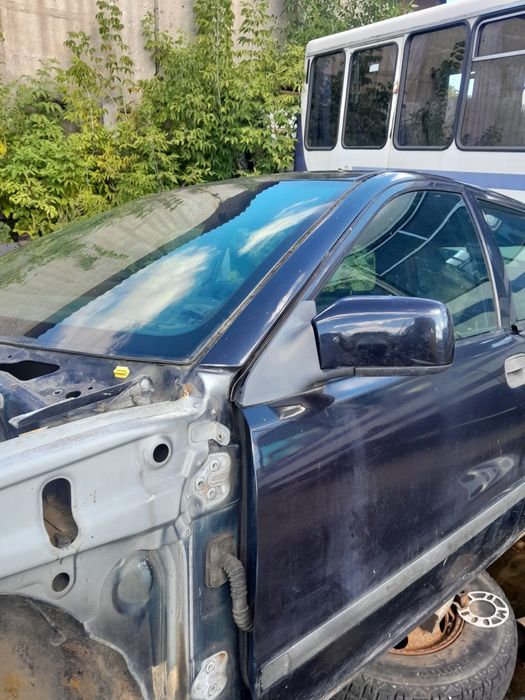Кузовні деталі Вольво s40 v40, двері, скло
