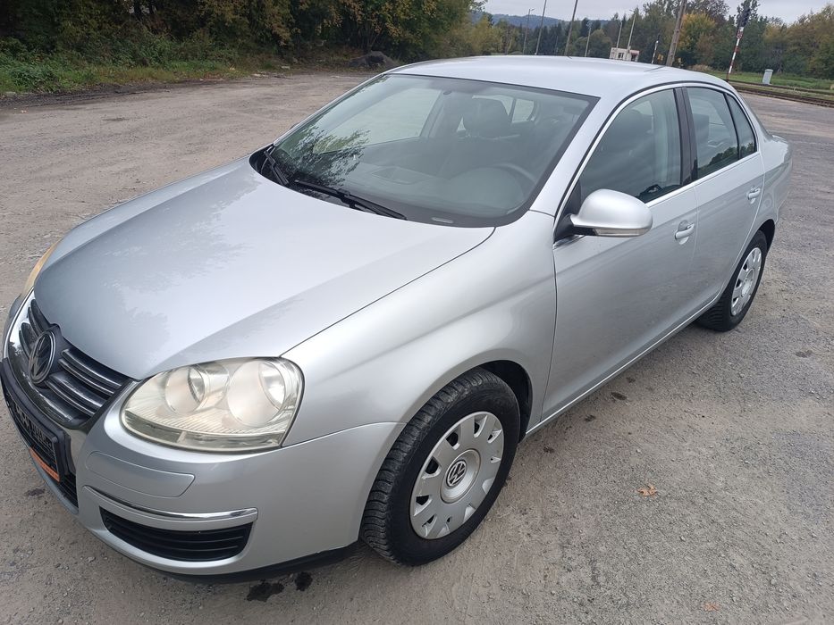 VW Jetta Benzynka Navi Zadbana