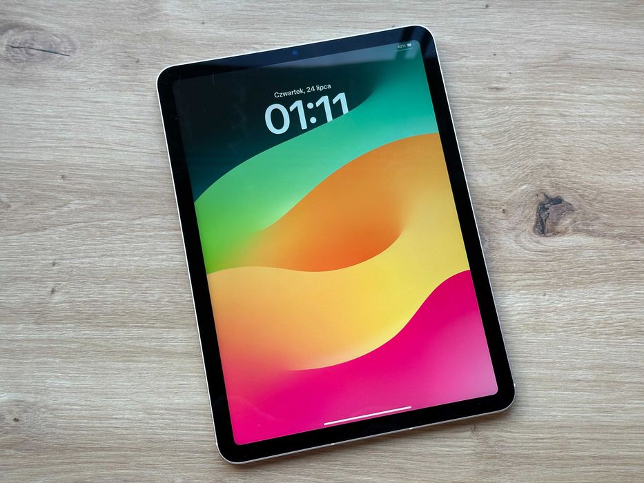 Tablet Apple iPad Air 5 gen. 64GB Wi-Fi + Cellular | BAT 90% | GW12M