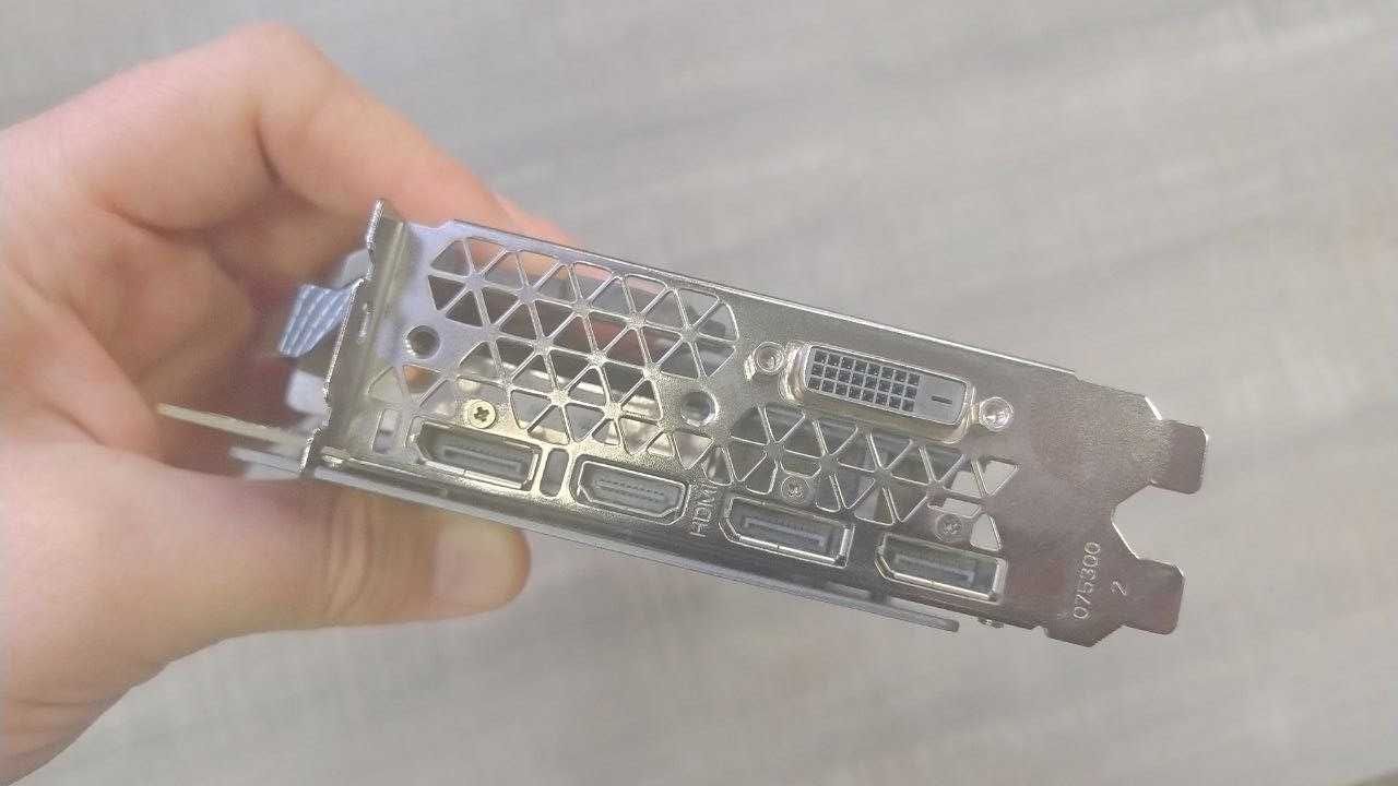 ZOTAC GeForce GTX 1070 (8 GB GDDR5, Pascal)