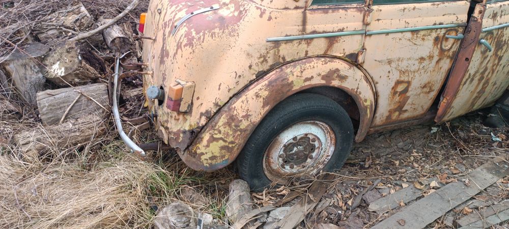 Москвич 400 модель