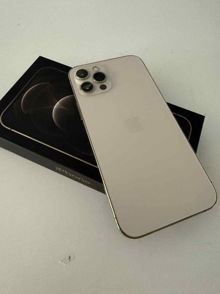 iPhone 12 pro  stan bdb