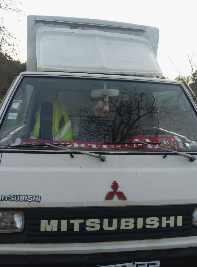 Mitsubishi L 3 00