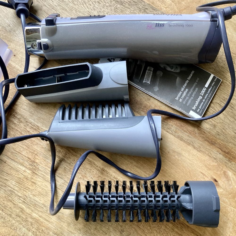 Secador Babyliss brushing 1000