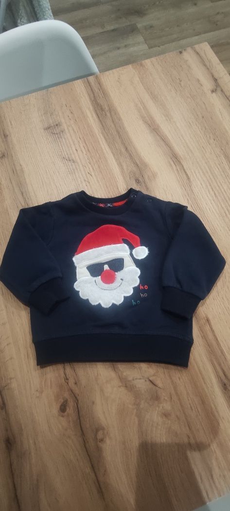 Sweterek niemowlęcy świąteczny