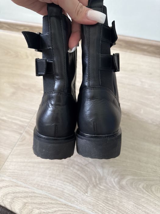 Черевикі жіночі шкіряні