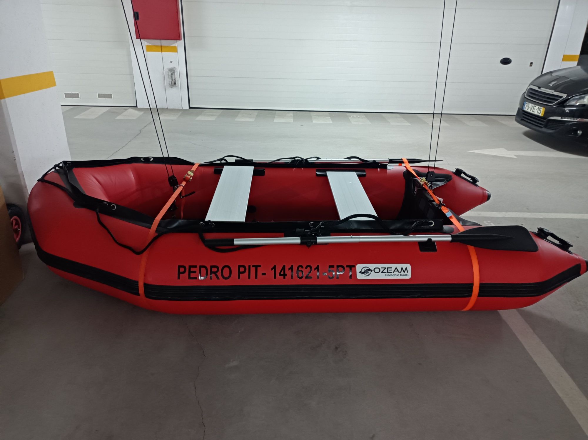Barco semi-rigido