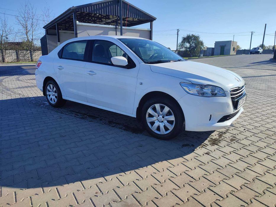 Продам пежо 301 2013р.