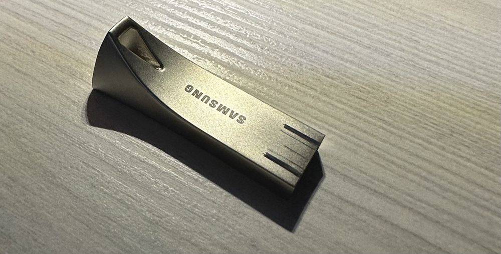Pendrive samsung 256 gb usb 3.1 jak nowy