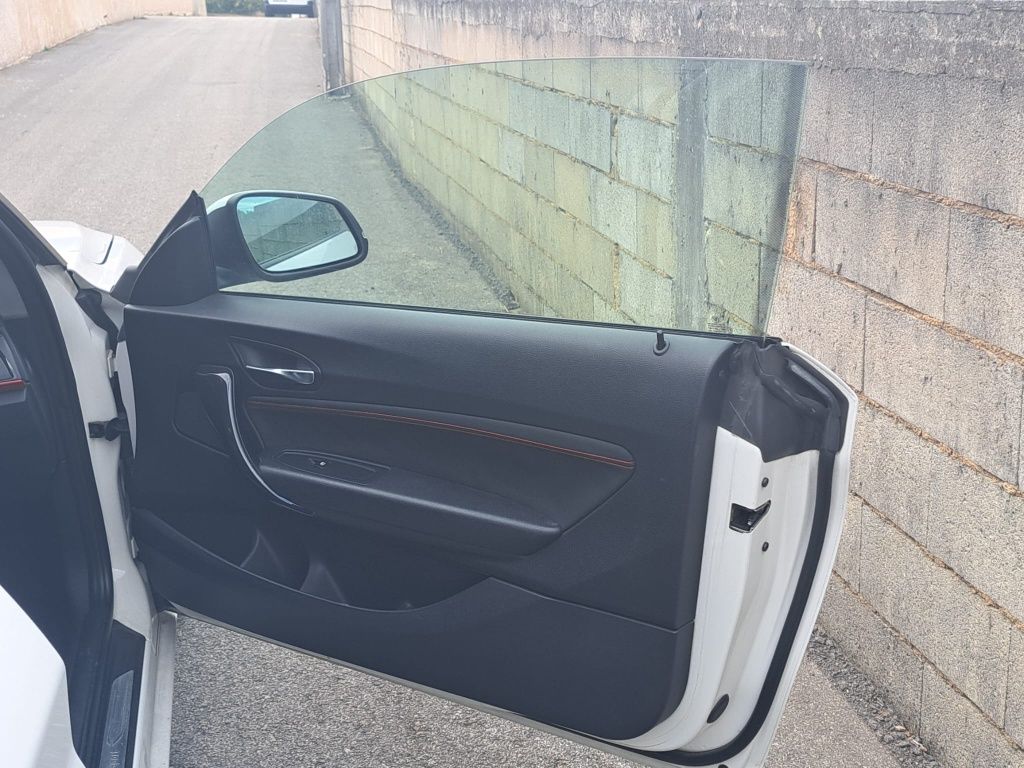 BMW 116d com 100cv de 2014 com 226000kms. 10.250€..