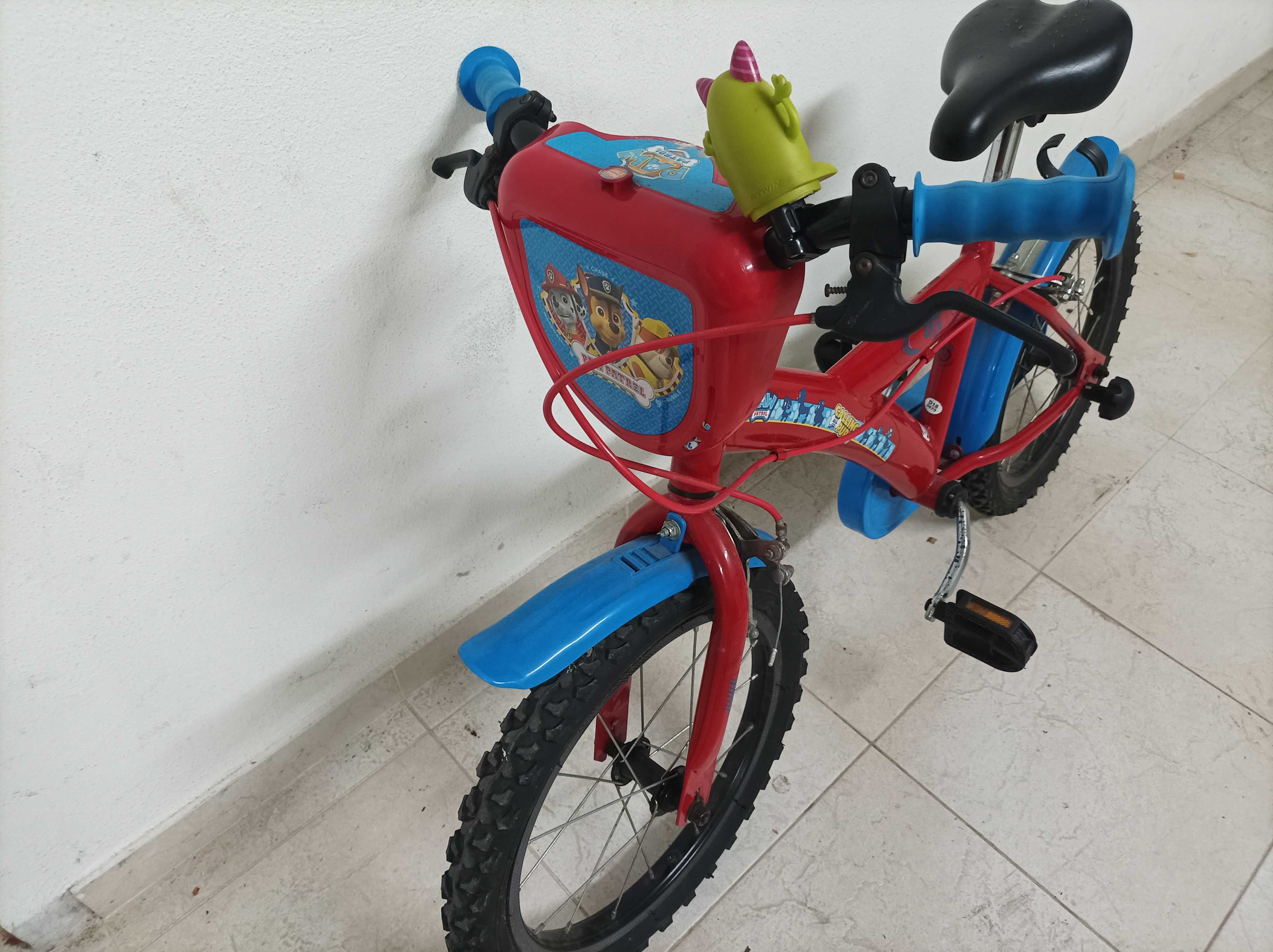 Bicicleta Infantil 16" Paw Patrol 5 A 8 Anos