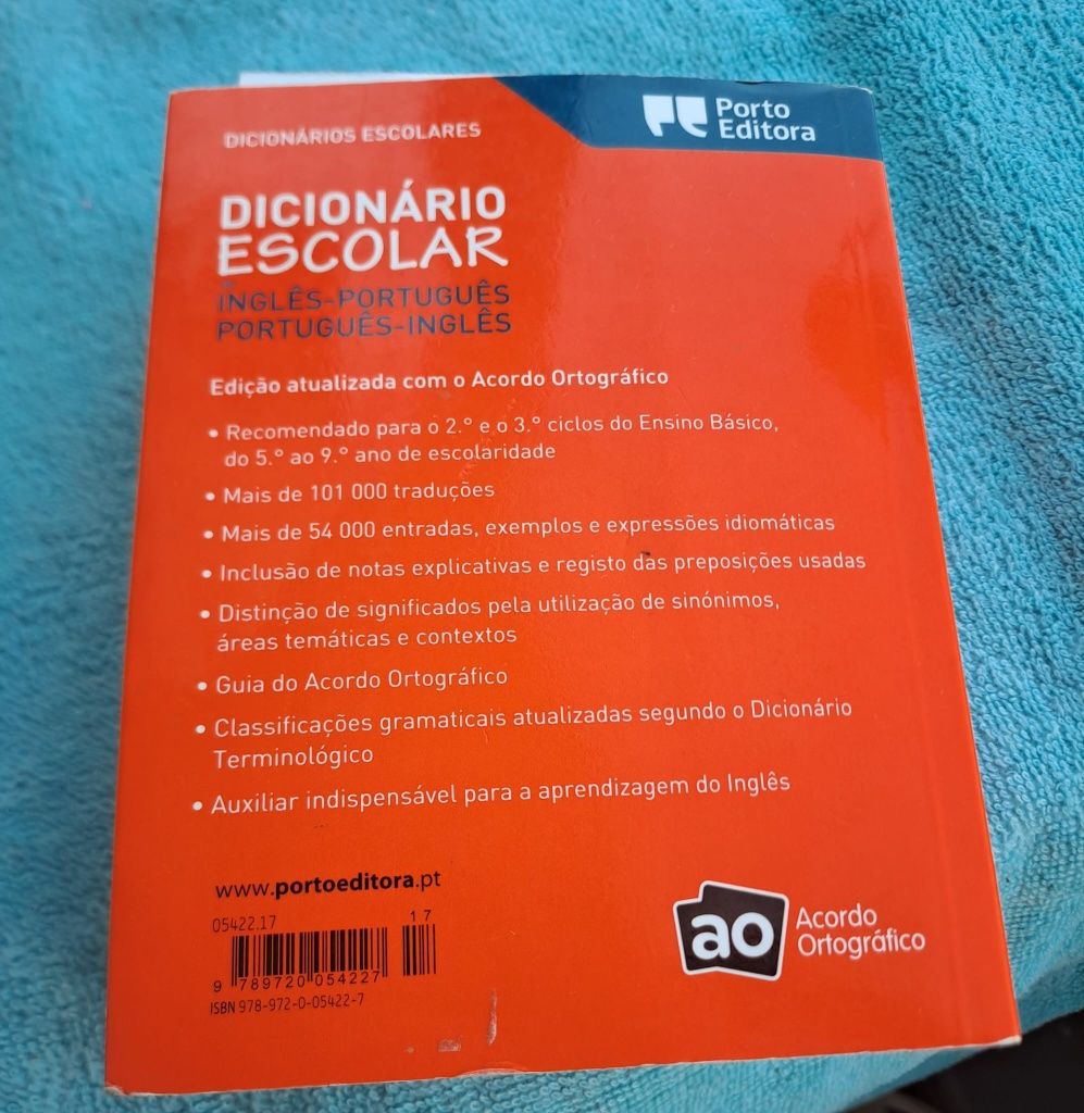 Dicionário Escolar Inglês-Português