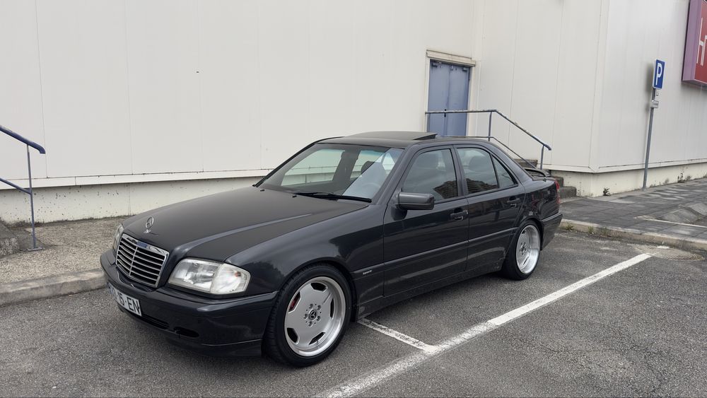 Mercedes w202.  C180