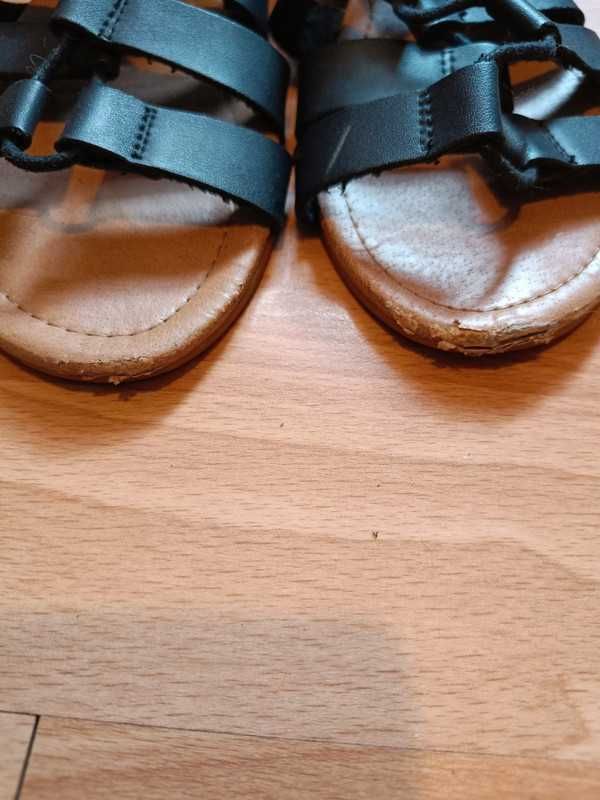 Buty rzymianki czarne