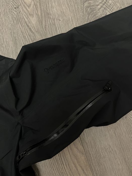 Вітровка ветровка Arcteryx Beta LT