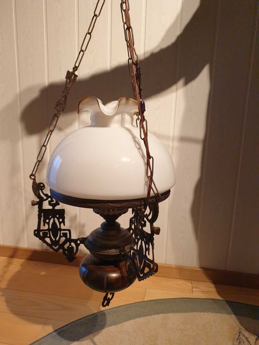 Lampa w holenderskim stylu