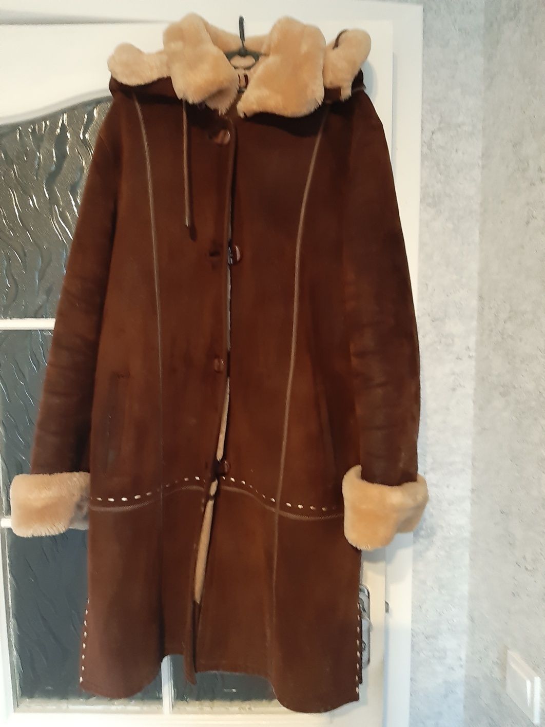 Продам дубленку натуральную