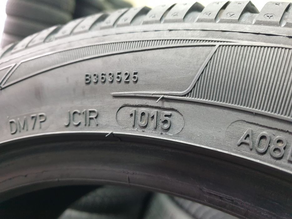 Зимові шини DUNLOP 205/50 R17 резина Р17