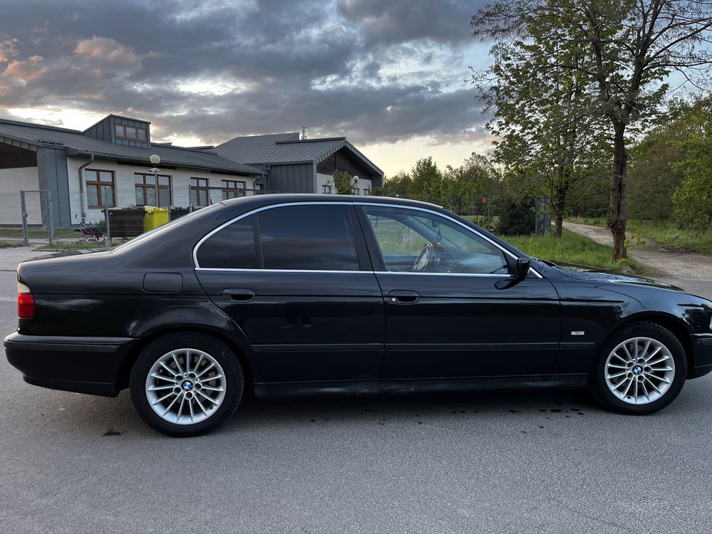 BMW 5 E39 523i Zarejestrowana Opłacona Dobry Stan Czytaj Opis