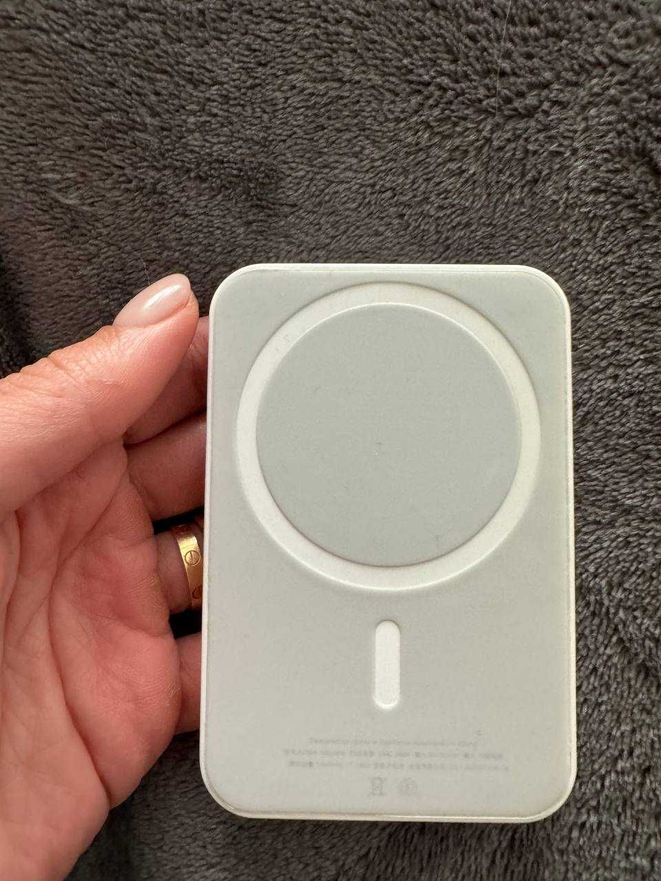 Бездротова Зарядна батарея Apple MagSafe Battery Pack Білий Колір