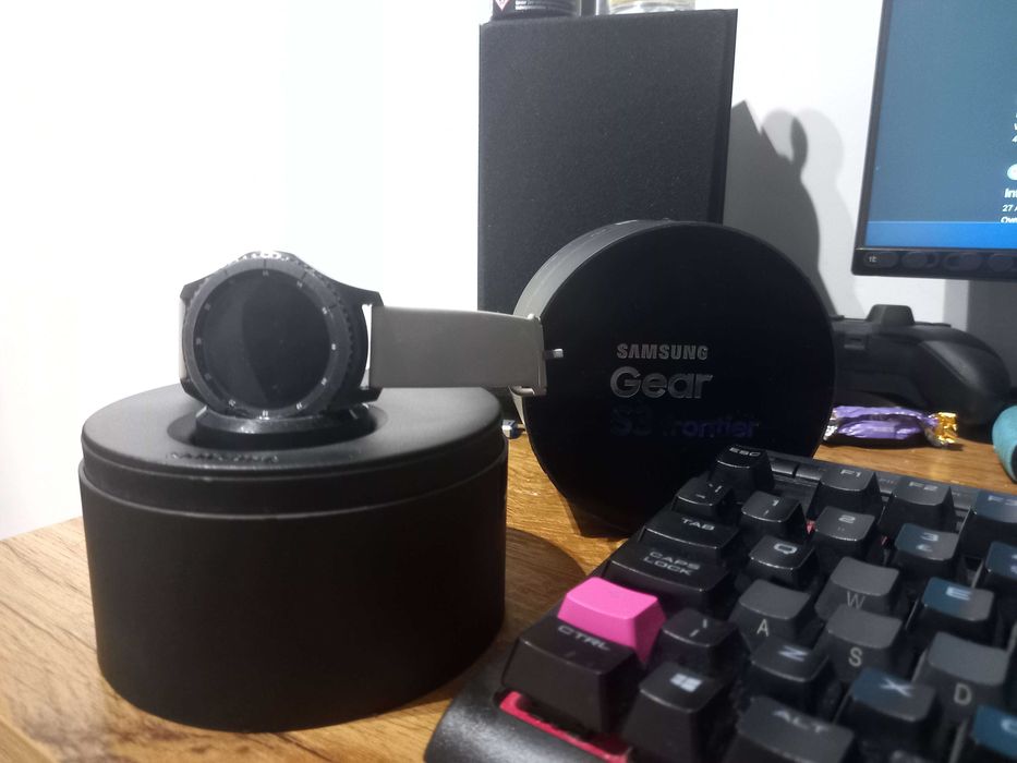 Samsung gear s3 frontier Smartwatch z akcesoriami