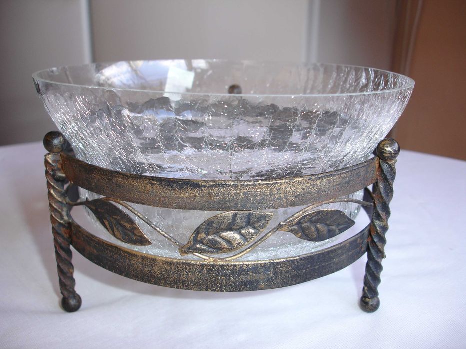 Ваза на кованном основании - ОТЛИЧНЫЙ ПОДАРОК!