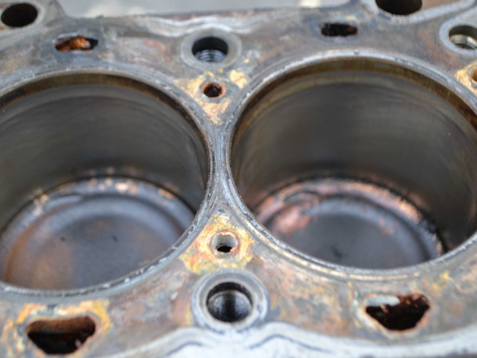 Blok silnika tłoki korbowody  KIA Picanto 1.1i  G4HD