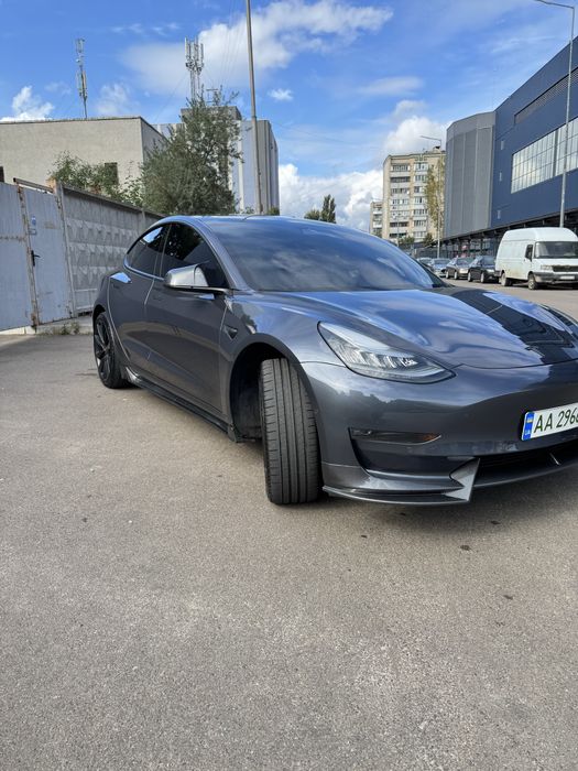 Tesla model 3 performance 2019