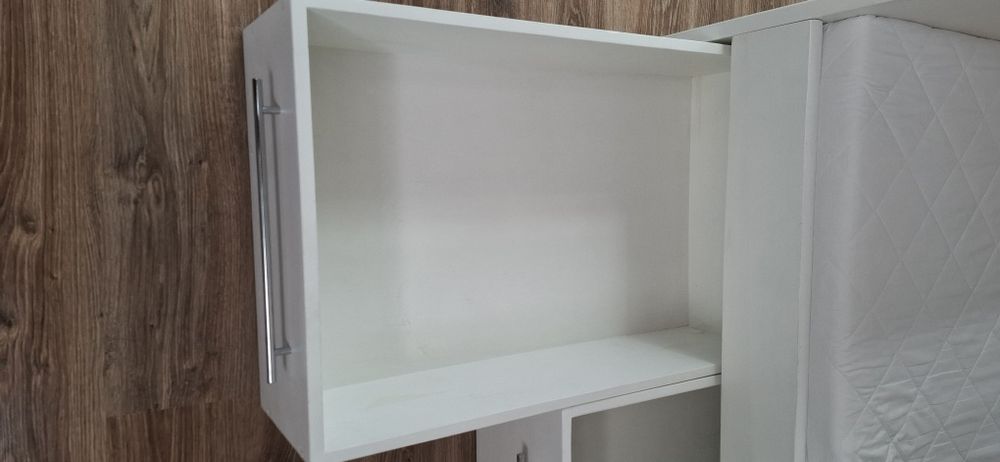 Łóżko drewniane solidne