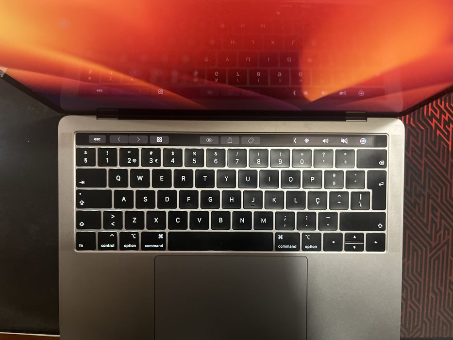Macbook 2018 13” i5-8259U 520GB
