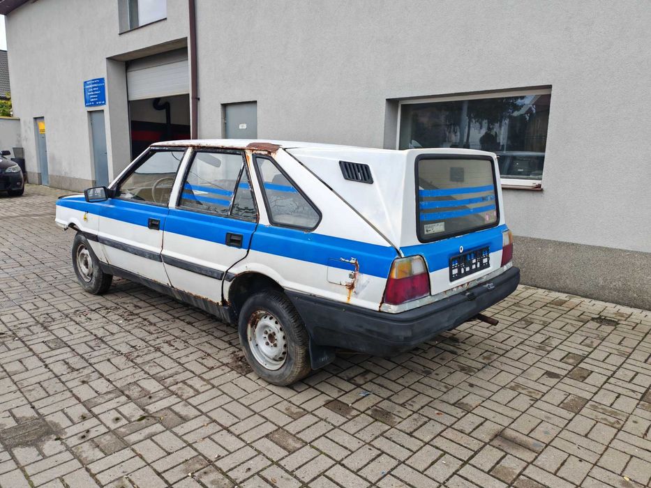 Polonez  Karetka