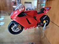 Ducati modelismo  1/8