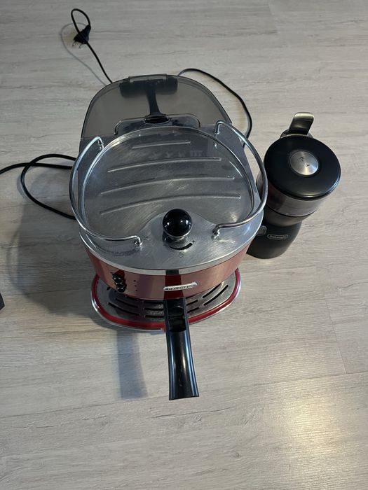 Кофемашина Delonghi