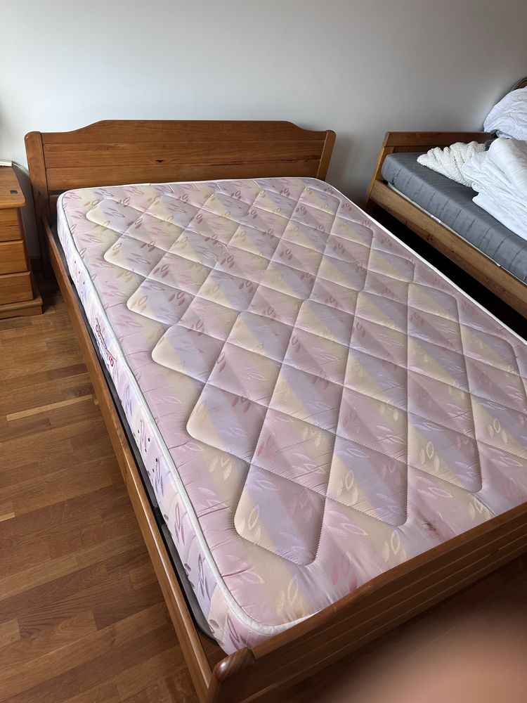 Cama de casal com colchao