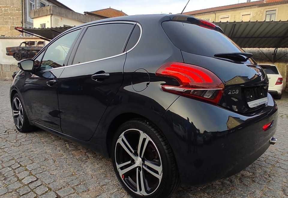 Peugeot 208 GT Line