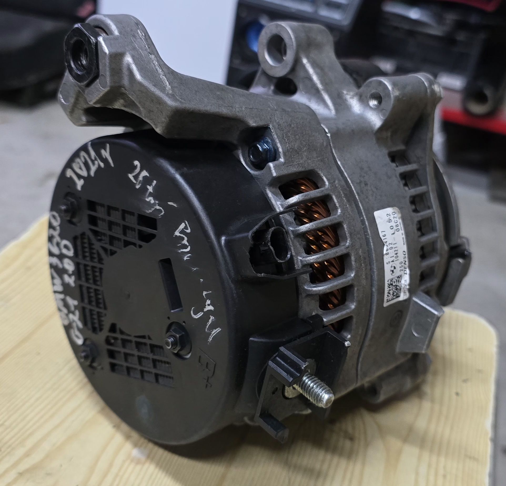 Bmw 3   G21 2.0D alternator