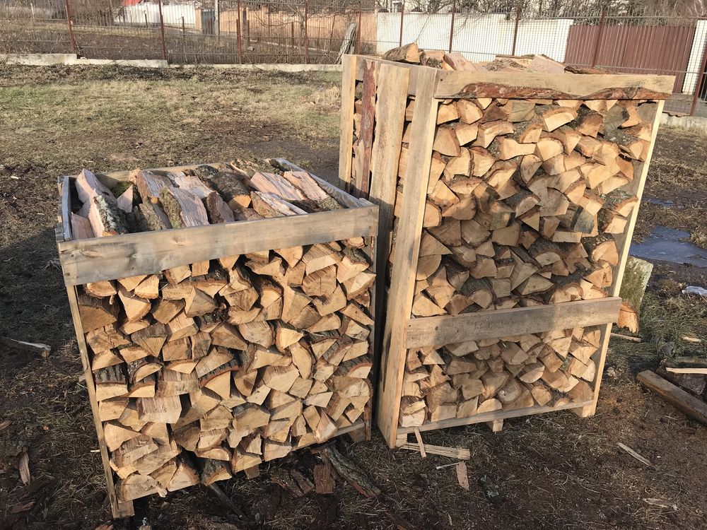 Дрова різних порід з доставкою