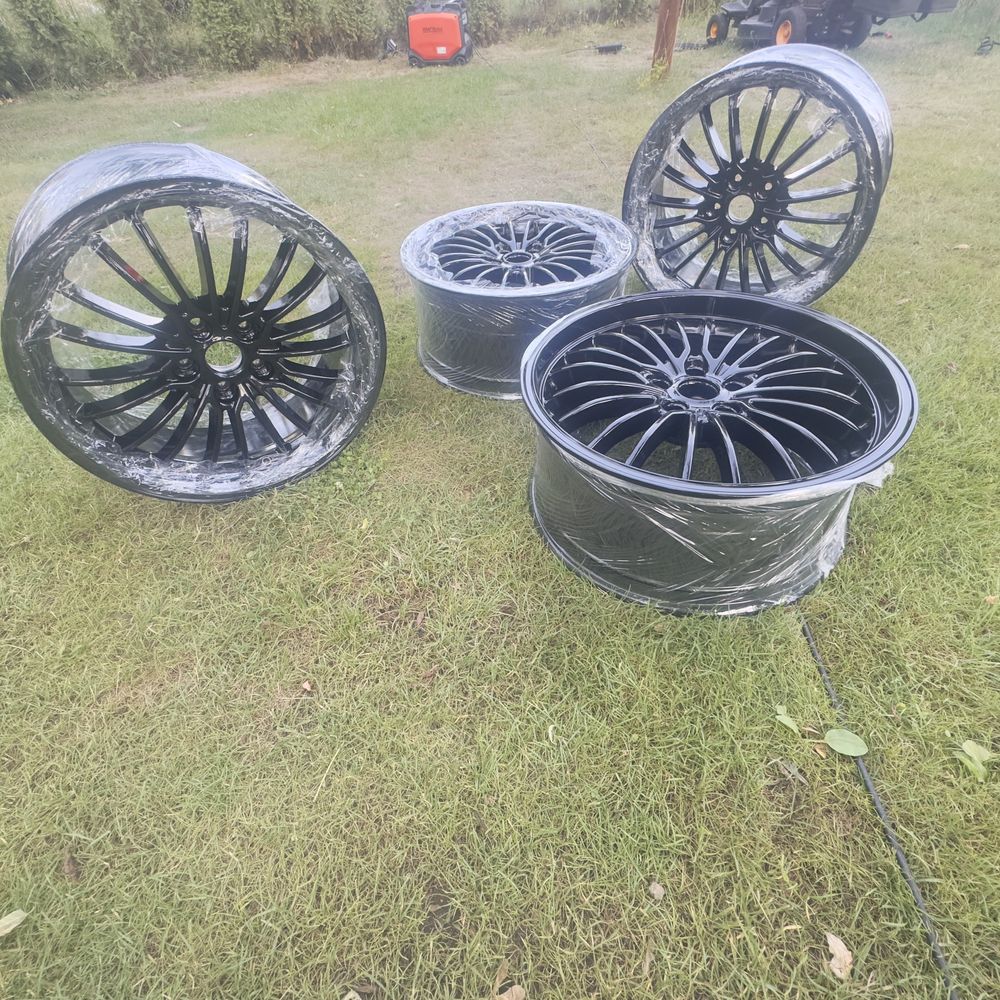 Felgi r20 5x120 czarne błyszczace