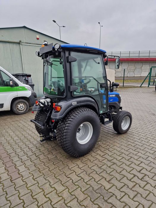 Traktor Solis 26 HST z oryginalną kabiną, koła trawiaste , 25 KM