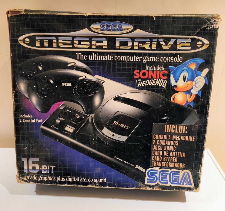 Sega Mega Drive em caixa