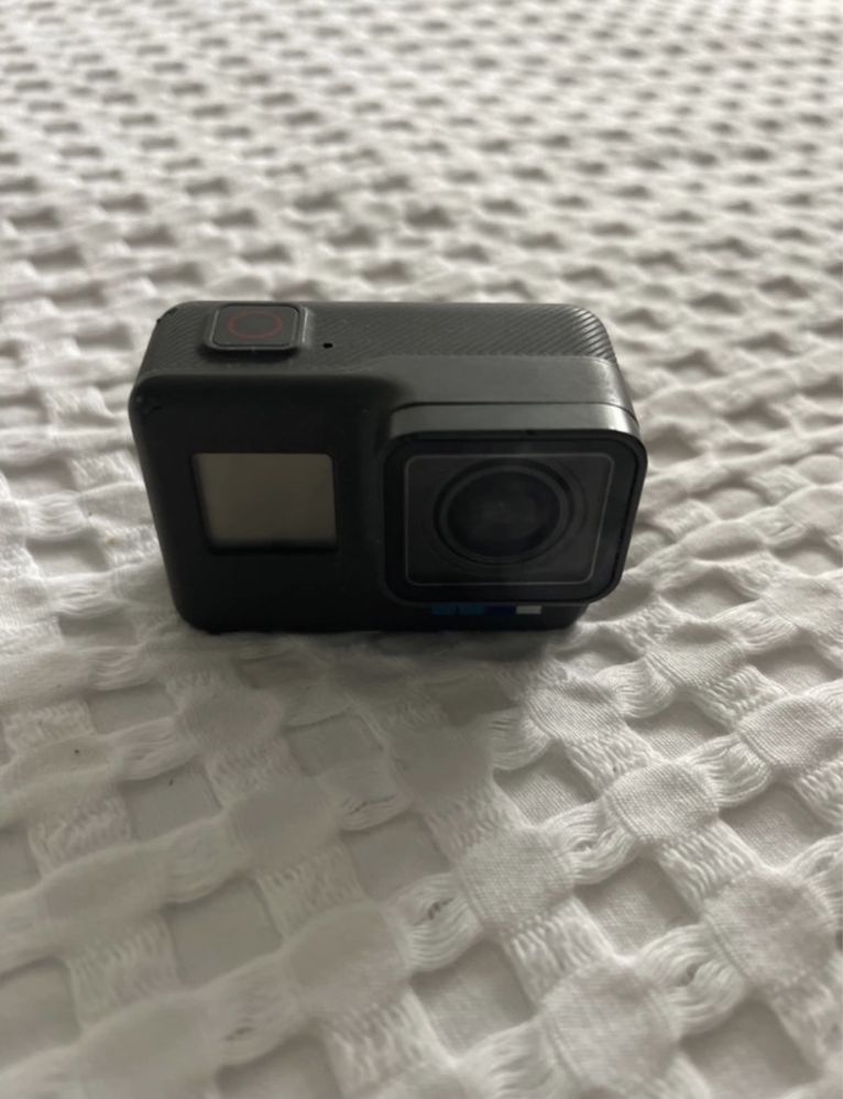 GoPro 6  + carregador barerias duplo