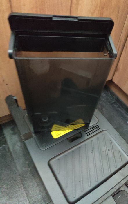 Ekspres do kawy Cecotec Cremmaet Compactccino Black Silver.